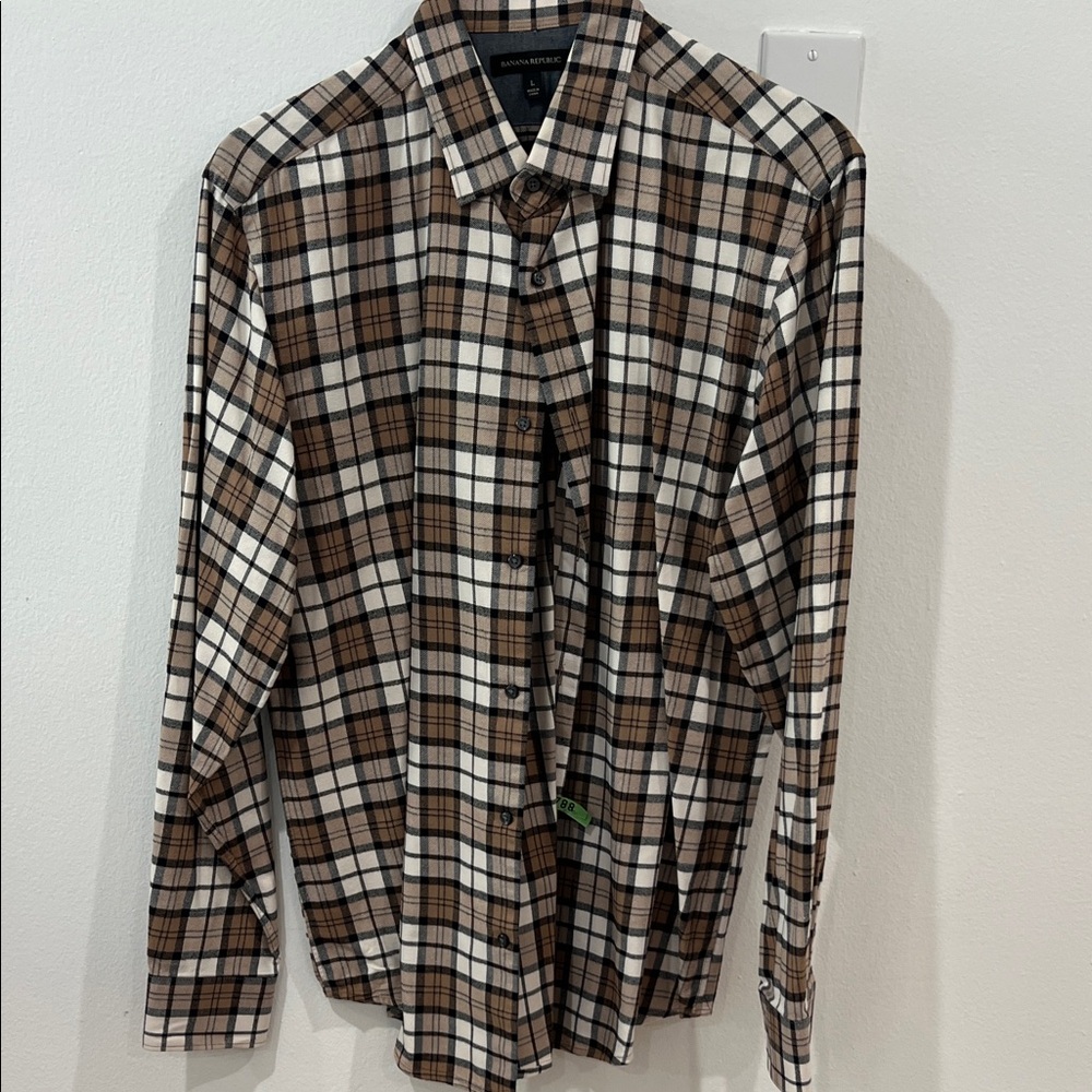 Banana Republic Brown and Cream Plaid Button-Down Shirt